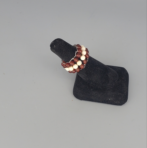 Amber and Ivory Beaded Ring - Picture 7 of 9